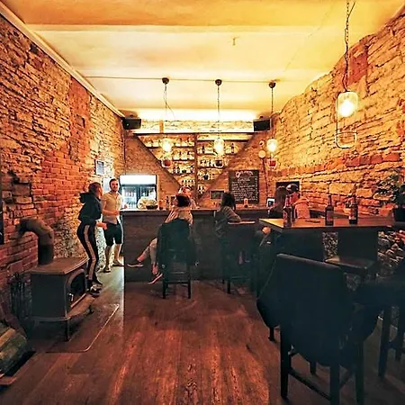 Hostel The Monks Bunk & Bar