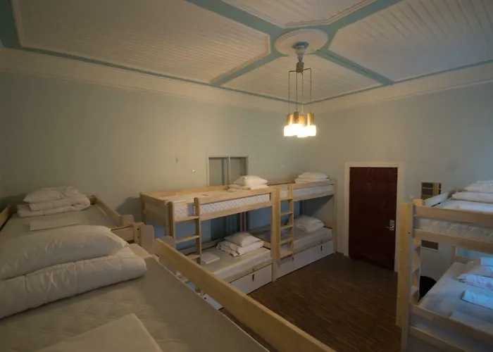 The Monks Bunk & Bar Ostello *