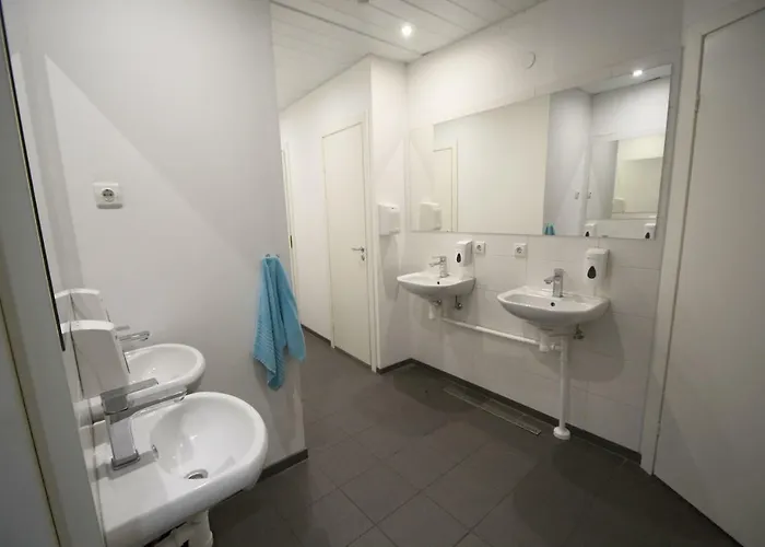 The Monks Bunk Hostel&bar Hostel *