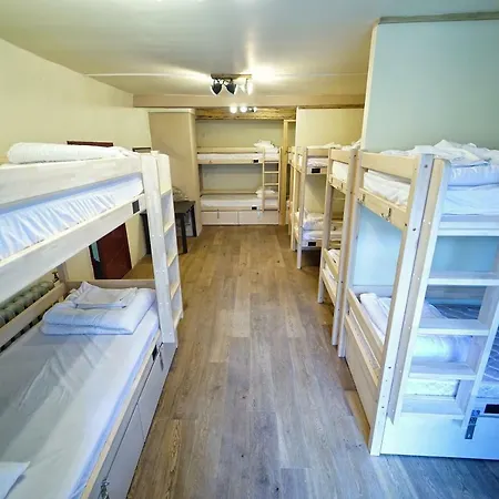 The Monks Bunk & Bar * טאלין