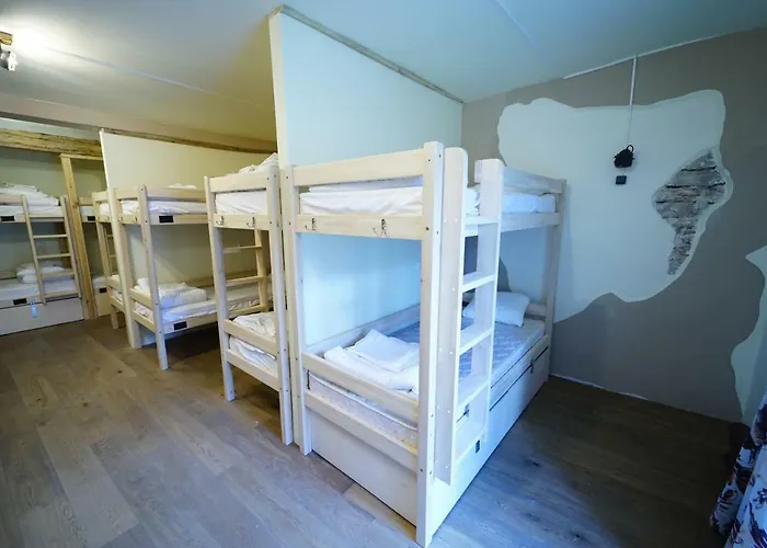 Hostel The Monks Bunk & Bar